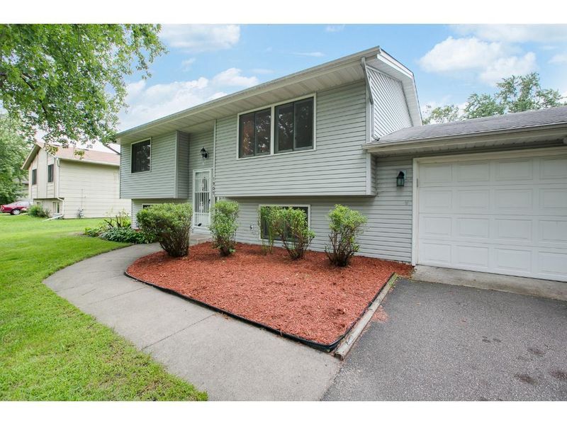 1909 Gunflint Trl, Brooklyn Park, MN 55444