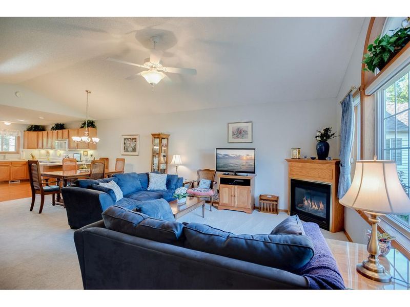 5404 Provence Ln, White Bear Twp, MN 55127