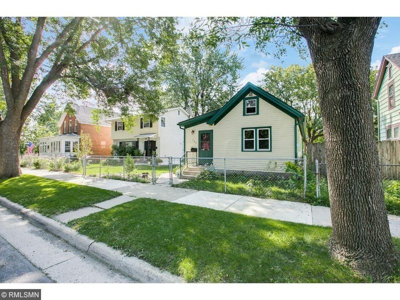 762 Englewood Ave, Saint Paul, MN 55104