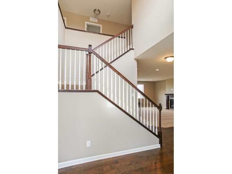 7252 Archer Trl, Inver Grove Heights, MN 55077