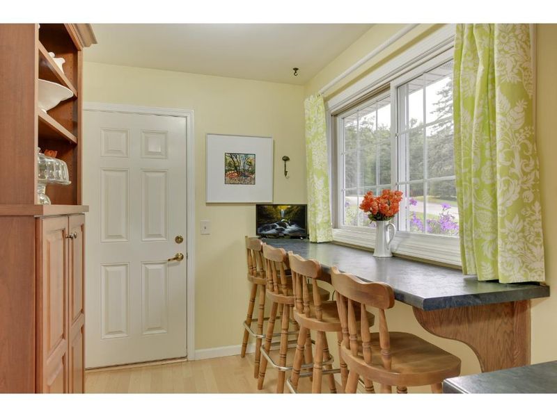 3741 Elmo Rd, Minnetonka, MN 55305