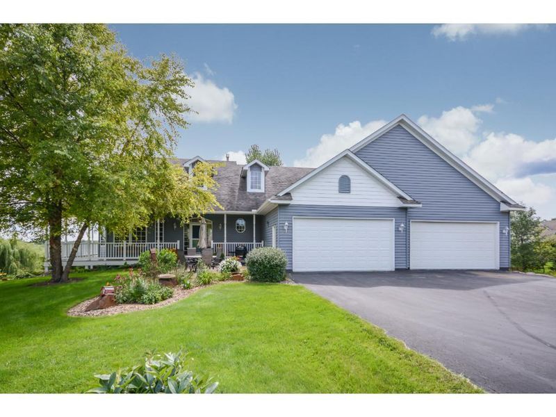 4500 Eagle Ridge Ct, Independence, MN 55357
