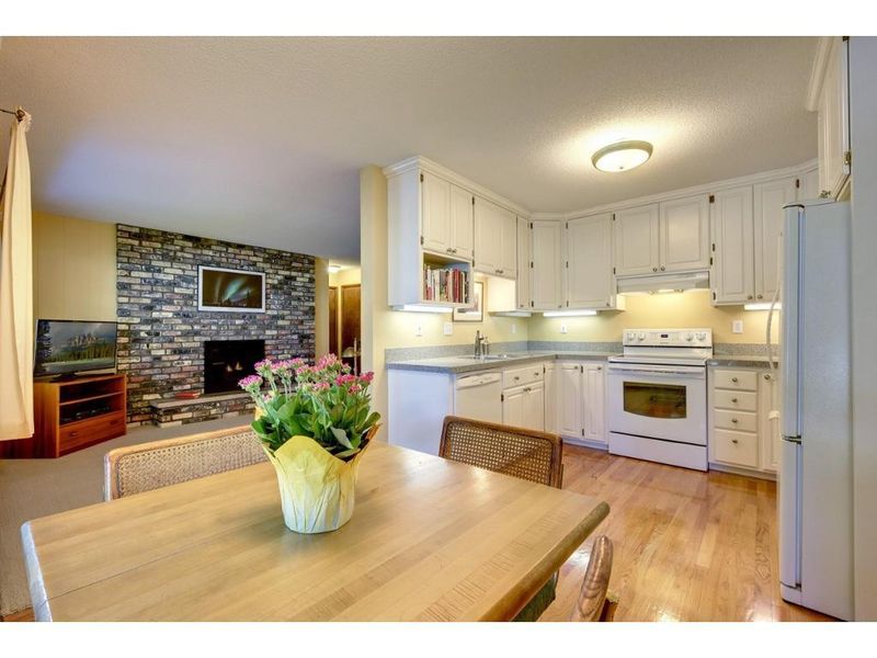 7143 Valley View Rd, Edina, MN 55439