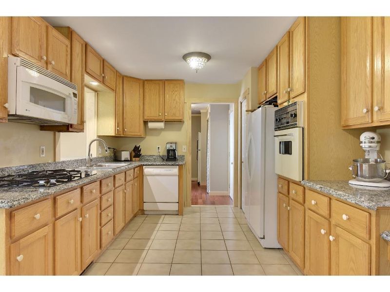4956 Three Points Blvd, Mound, MN 55364