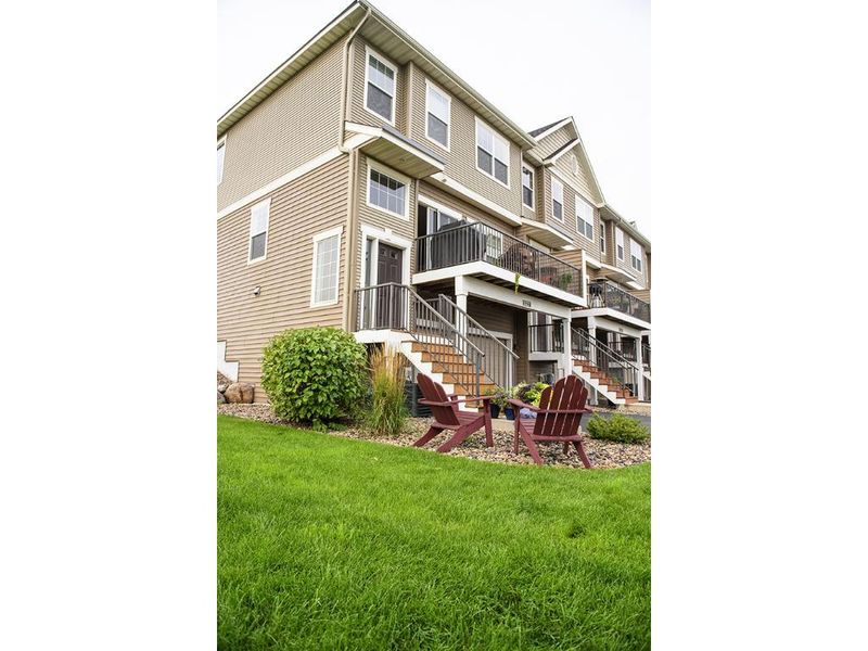13227 Virginia Ave S, Savage, MN 55378