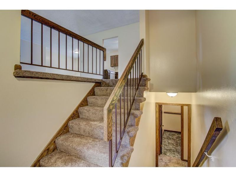 508 River Hills Dr, River Falls, WI 54022