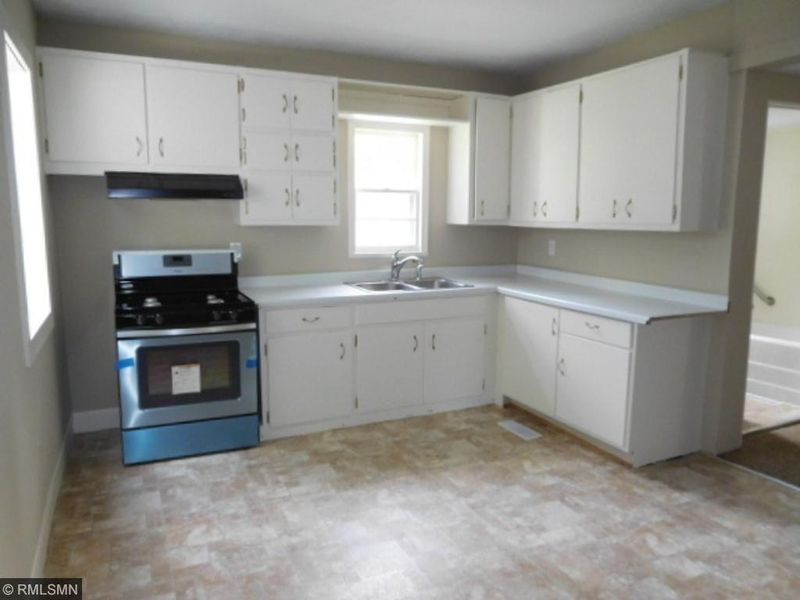 313 7th Ave, Saint Paul Park, MN 55071