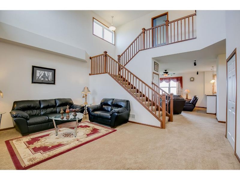 3609 Karner Dr, Shakopee, MN 55379