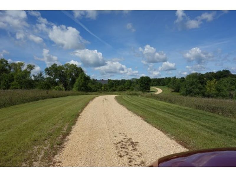 49274 239th Ave, Elysian, MN 56028