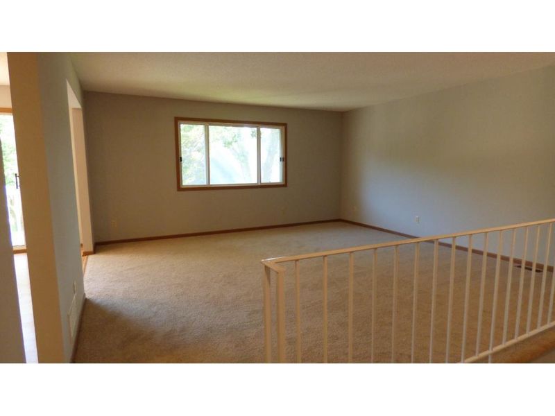 6236 Magda Dr #90, Maple Grove, MN 55369