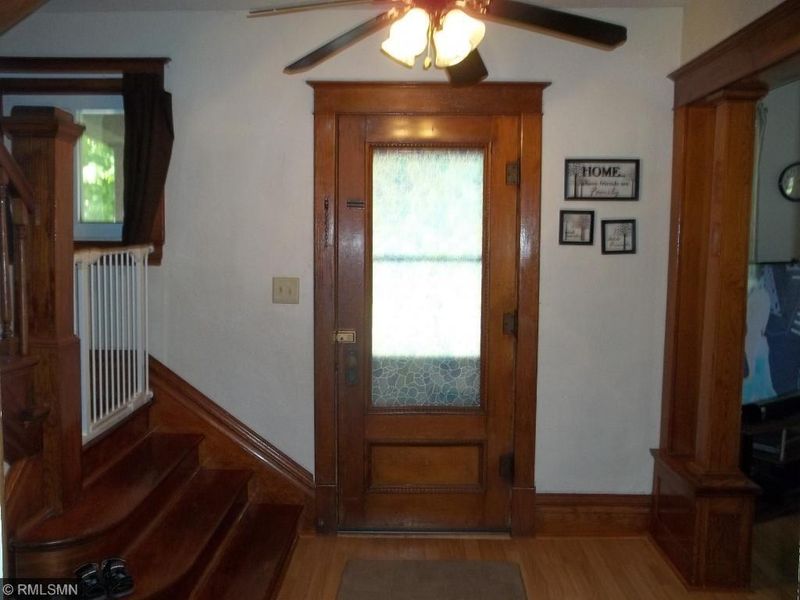 151 Lewis Ave W, Winsted, MN 55395