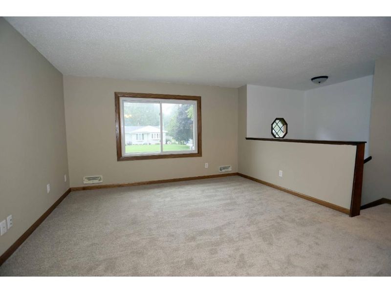 115 South Rd, Circle Pines, MN 55014