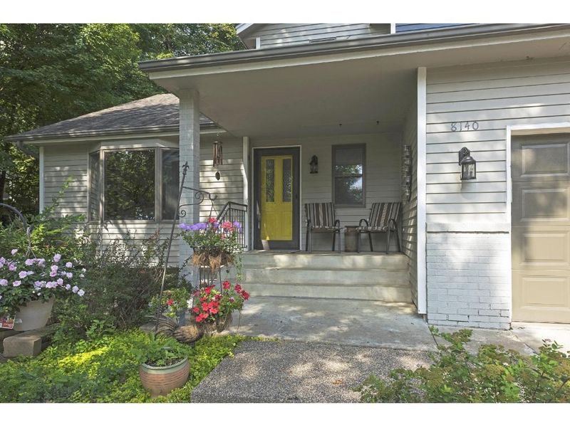8140 Trillium Cir, Victoria, MN 55386