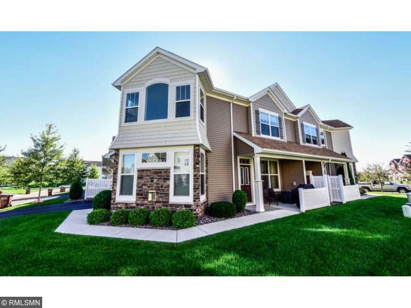 9560 Washington Blvd #4, Chanhassen, MN 55317
