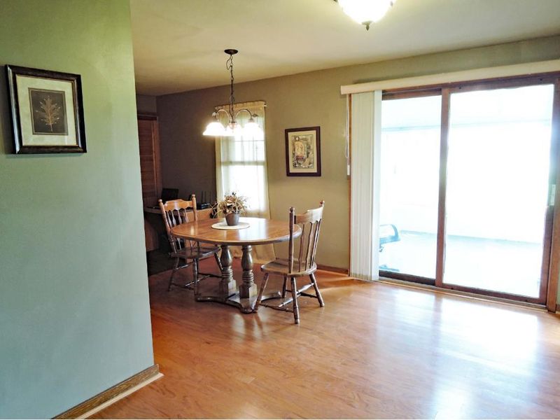 239 E Park St, Owatonna, MN 55060