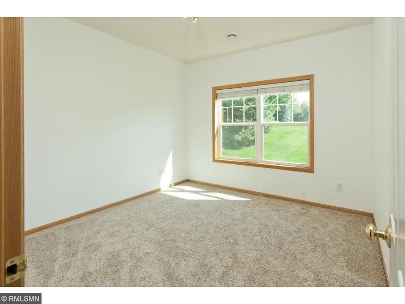 15355 Chili Ct, Rosemount, MN 55068