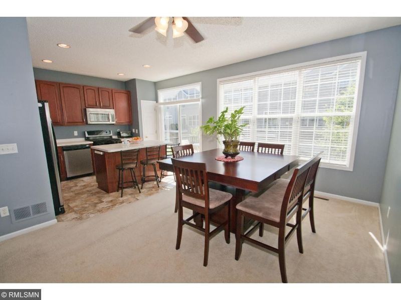 4604 Bulrush Blvd, Shakopee, MN 55379