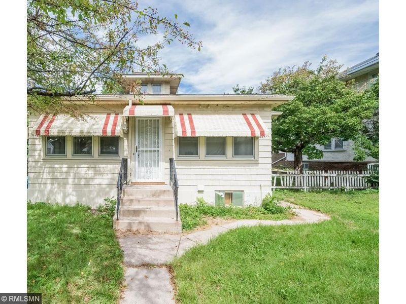 836 Cottage Ave E, Saint Paul, MN 55106