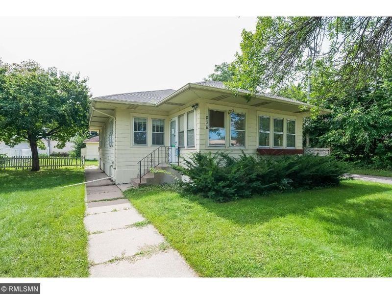 836 Cottage Ave E, Saint Paul, MN 55106