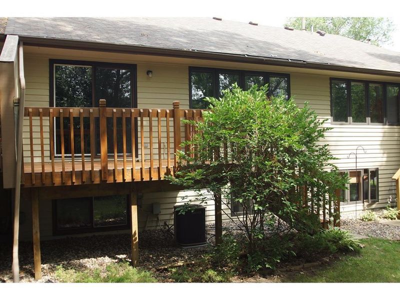 2366 14th St NW, New Brighton, MN 55112