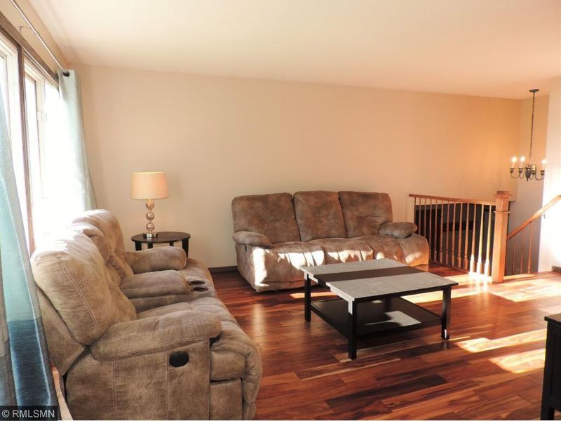 8261 Yellowstone Ln N, Maple Grove, MN 55311