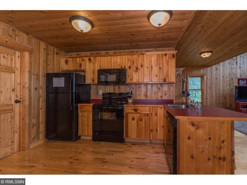30423 Sun Valley Ln, Breezy Point, MN 56472