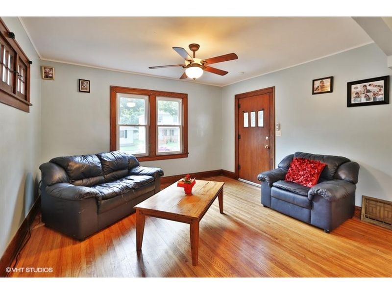 2946 Russell Ave N, Minneapolis, MN 55411