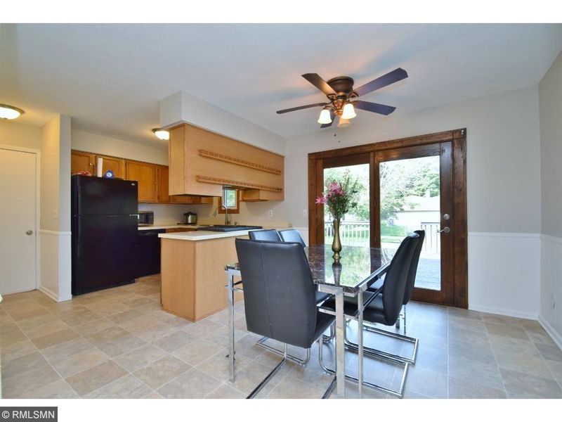 14707 Dominica Ct, Apple Valley, MN 55124