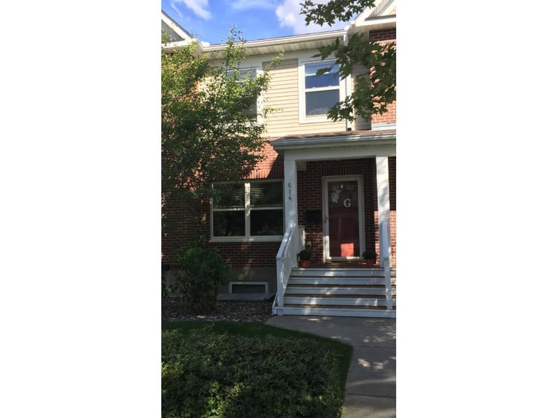614 1st Ave NW, Osseo, MN 55369