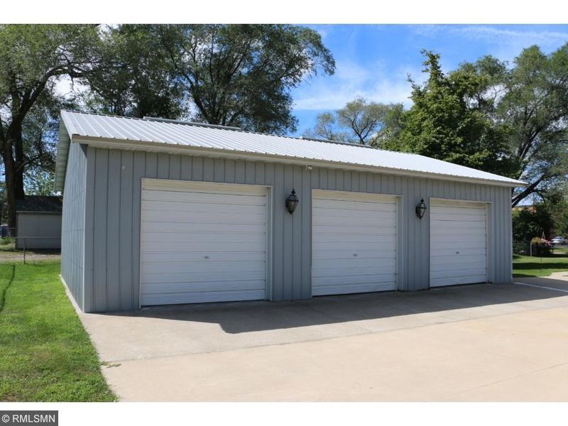 350 N 30th Ave N, Saint Cloud, MN 56303