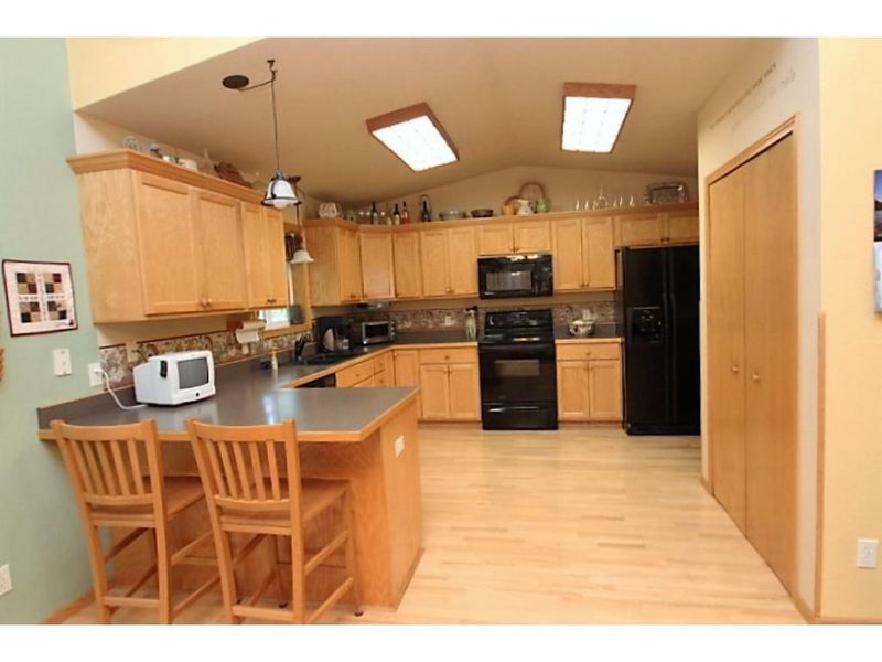 13953 Grand Oaks Ct, Baxter, MN 56425
