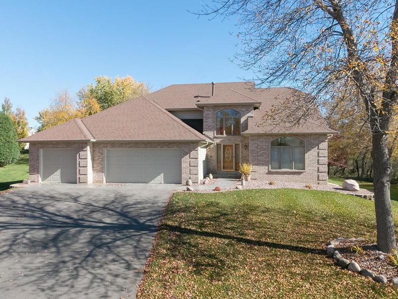 8854 Blackoaks Ln N, Maple Grove, MN 55311
