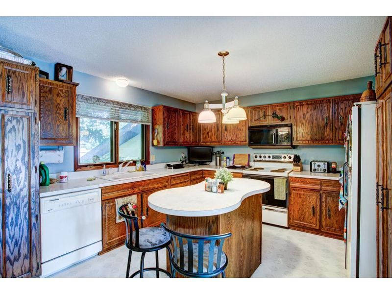 2450 Morrison St, Little Canada, MN 55117