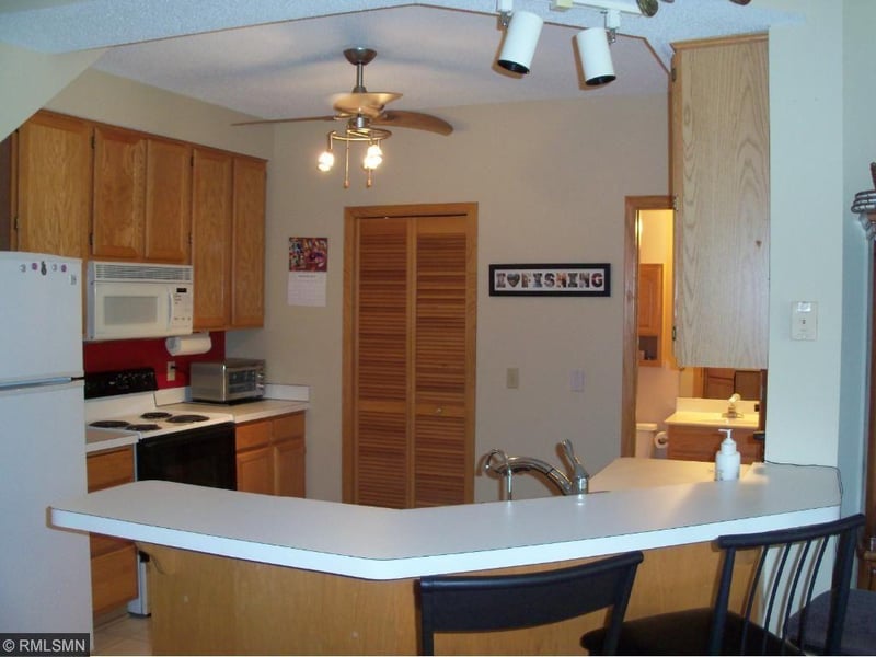 15333 Greenhaven Ln #110, Burnsville, MN 55306