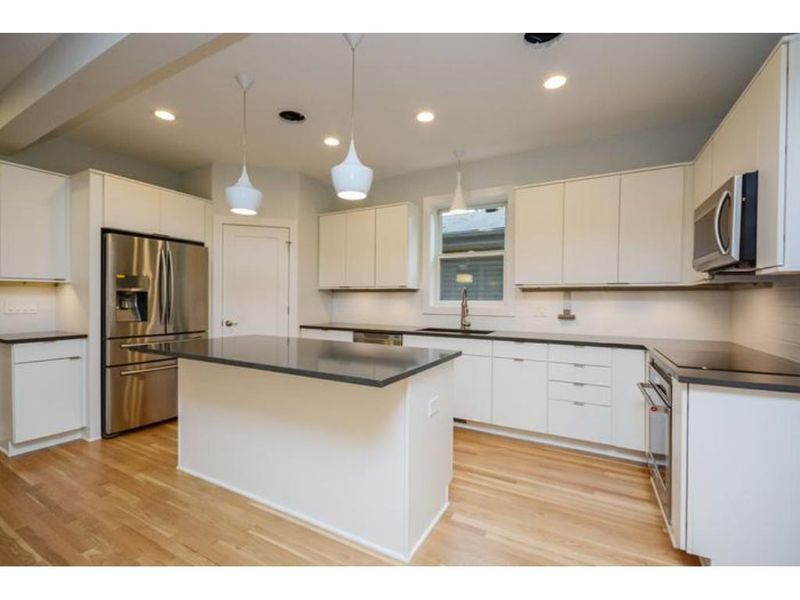 13626 Gossamer Way, Apple Valley, MN 55124