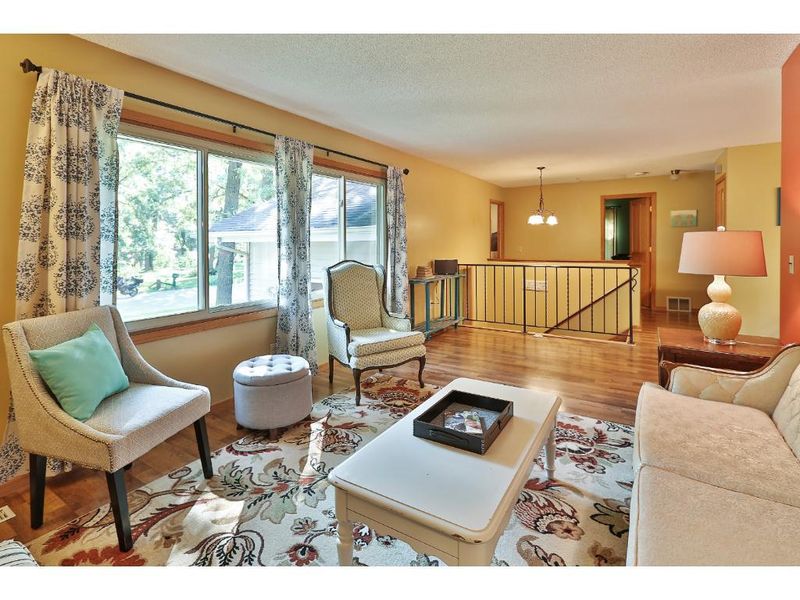 13387 Linwood Forest Cir, Champlin, MN 55316