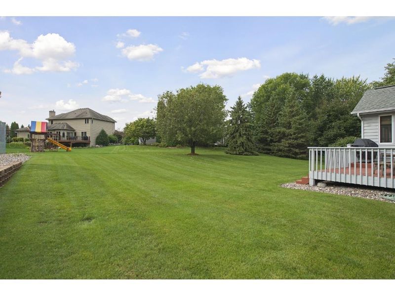 7231 Kurvers Point Rd, Chanhassen, MN 55317