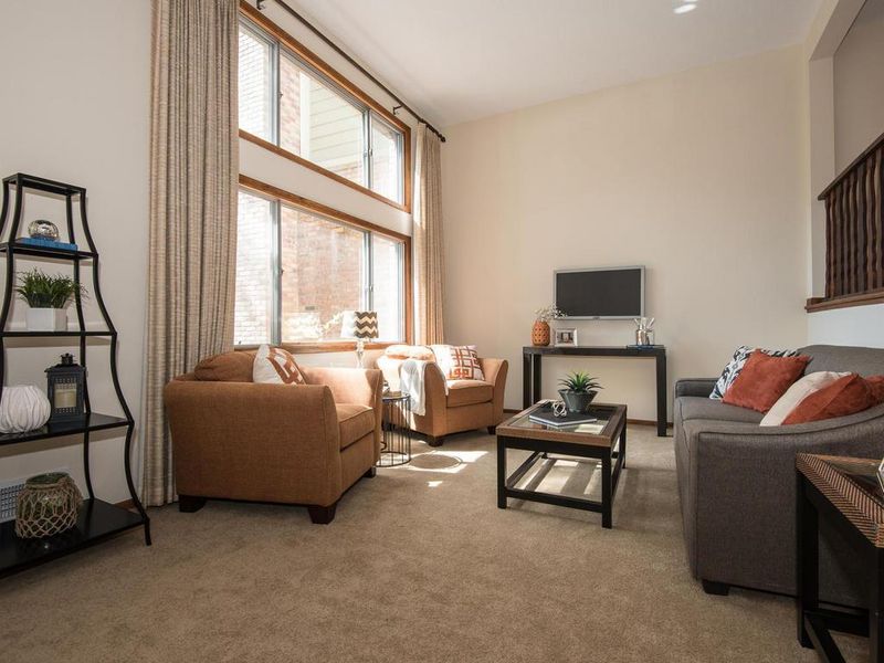 7323 W Franklin Ave, Saint Louis Park, MN 55426