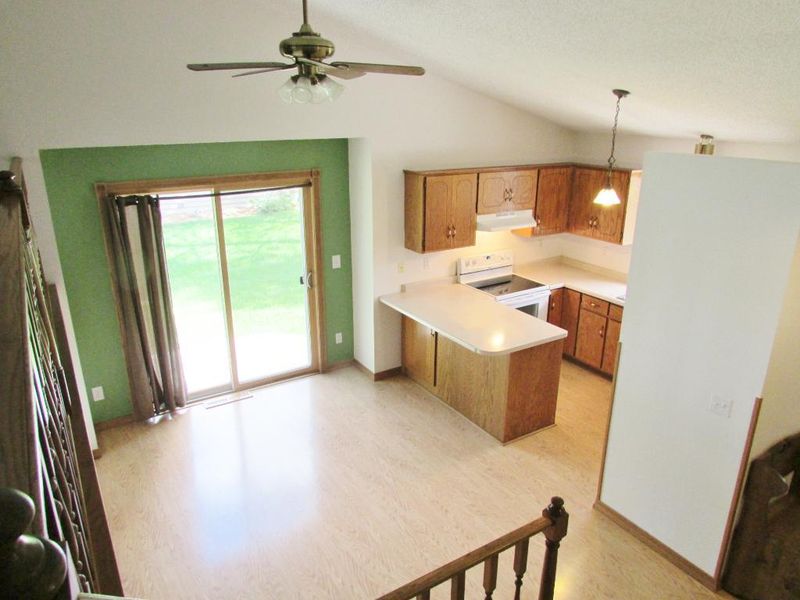 107 N 10th St, Sartell, MN 56377