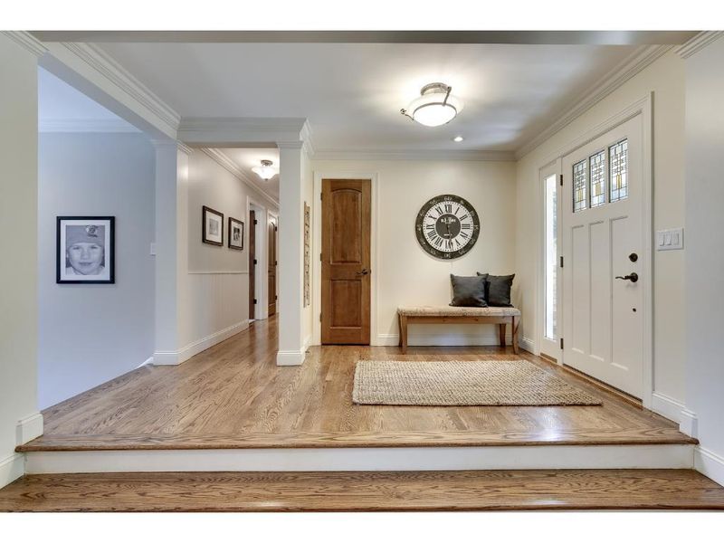 5209 Duncraig Rd, Edina, MN 55436