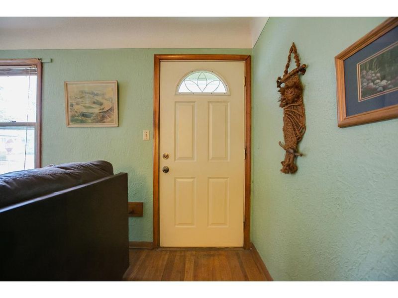 935 Wilson Ave, Saint Paul, MN 55106