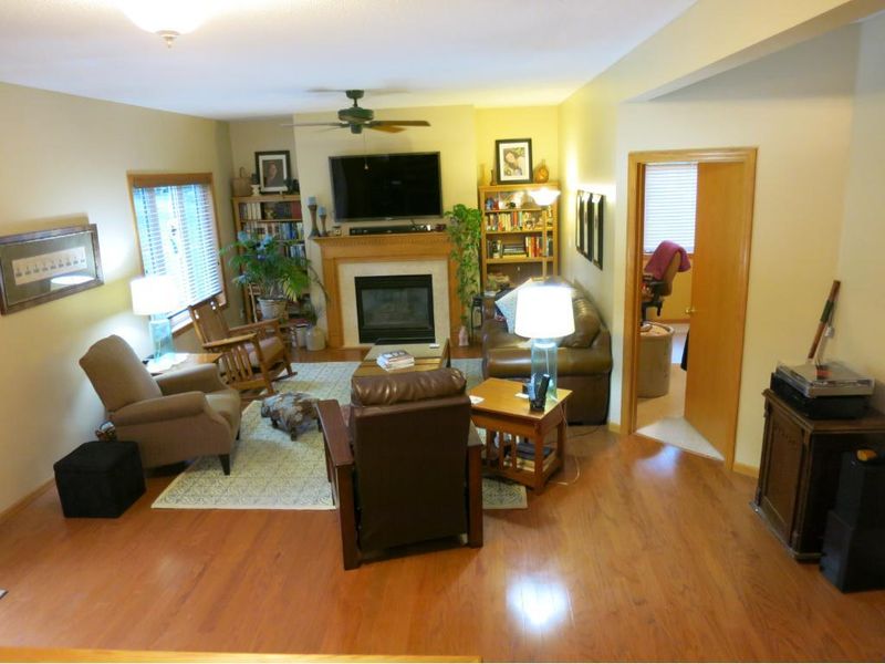 512 Greenhaven Ln NE, Owatonna, MN 55060