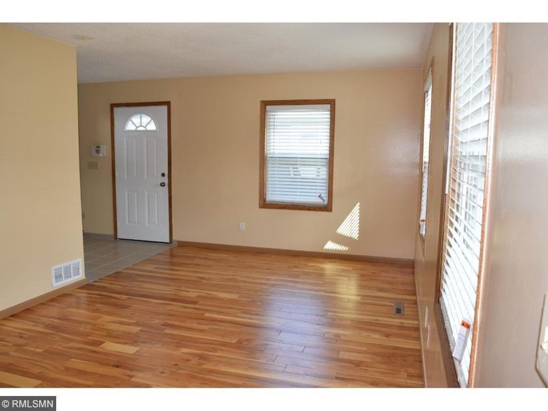 1412 E 24th St, Minneapolis, MN 55404