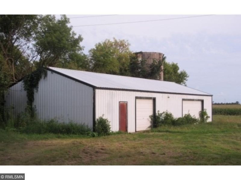 15208 Zane Ave, Stewart, MN 55385