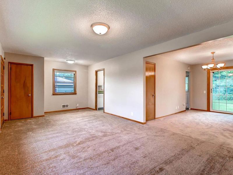 9700 Park Ave S, Bloomington, MN 55420