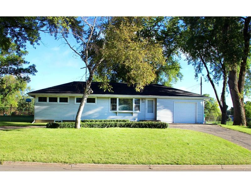 4600 Rhode Island Ave N, New Hope, MN 55428