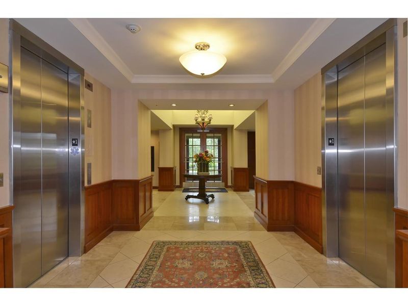 1320 Riverside Ln #312, Mendota Heights, MN 55118