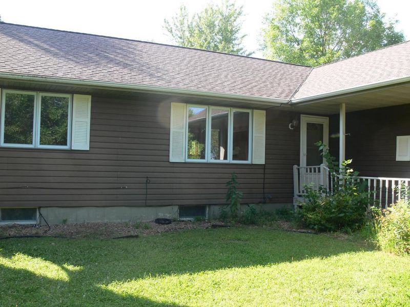 29760 Neal Ave, Lindstrom, MN 55045