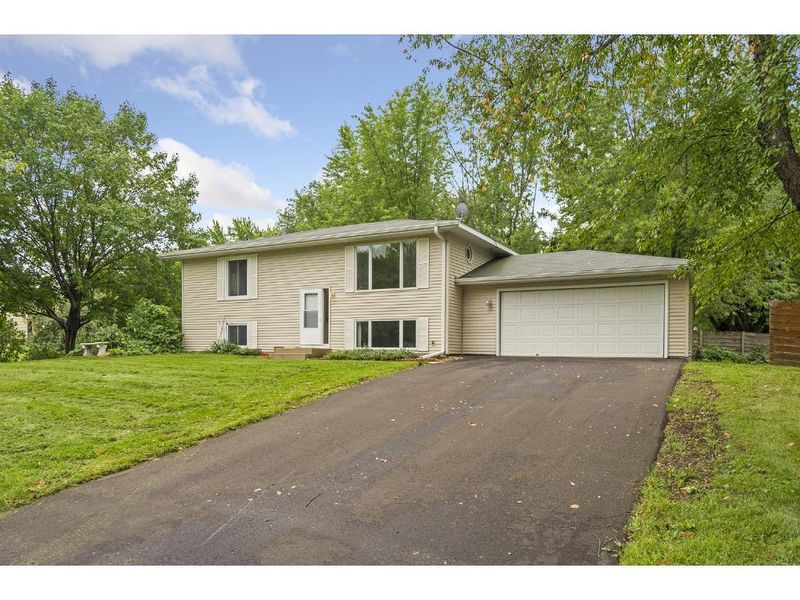 16762 Dublin Rd SE, Prior Lake, MN 55372