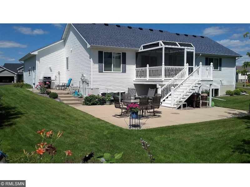 343 4th Ave SE, Saint Joseph, MN 56374